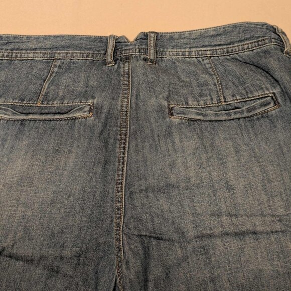 FREE PEOPLE Jeans Womens 25 Medium Wash Denim Button Fly Slight Crease at Waist - Picture 10 of 14